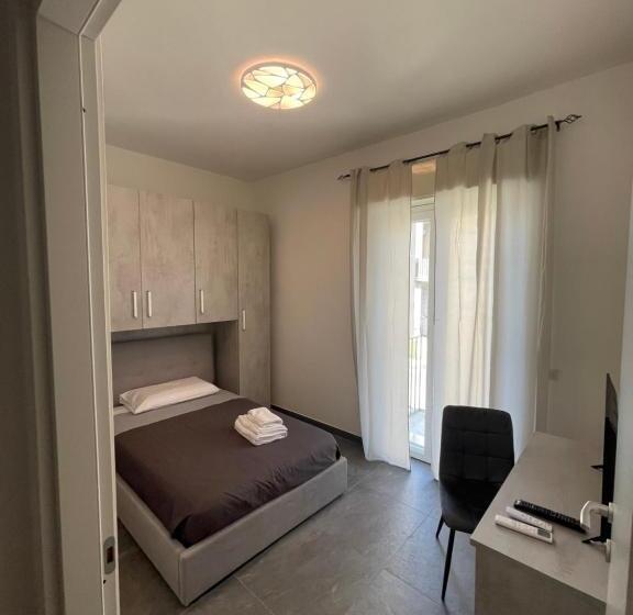 シングルデラックスルーム, Leos Rooms