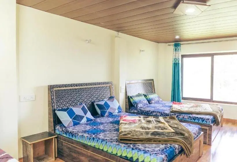 Perhehuone Vuoristonäkymä, Midway Resturant And Guest House, Dhanaulti
