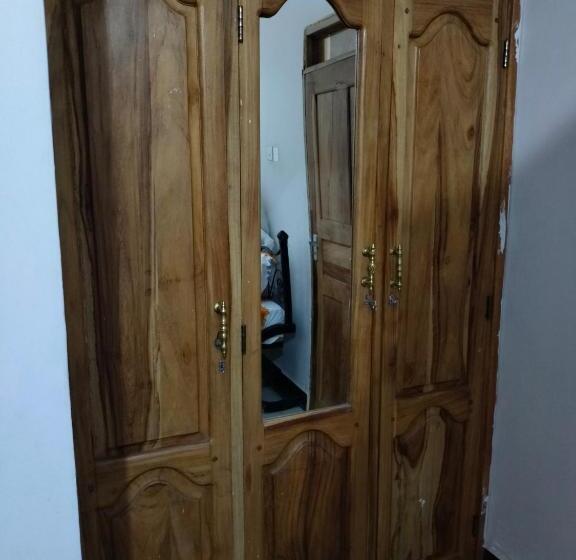 غرفة قياسية فردية, Visitor S Hostel