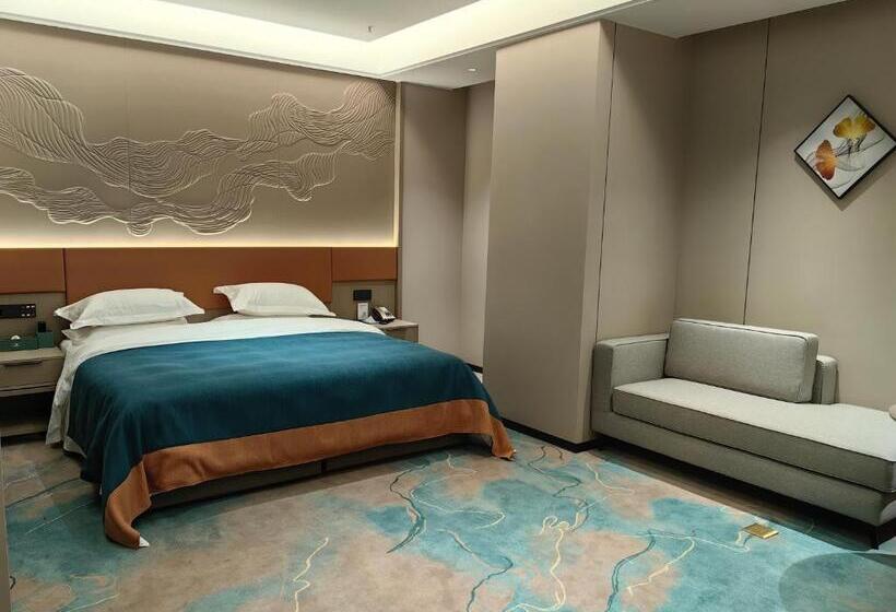 Lakosztály, 高新新悦国际酒店