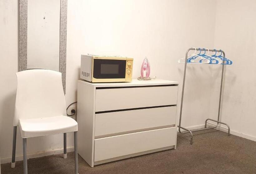 اتاق لوکس یک تخته, Lo De Luigi Hostal