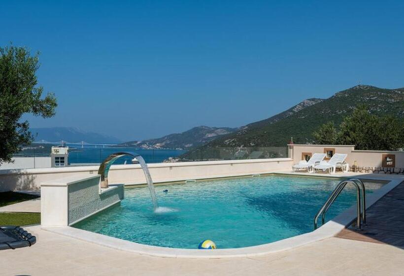 آپارتمان 1 خوابه با چشمانداز دریا, Apartment With Pool Sunset Cove