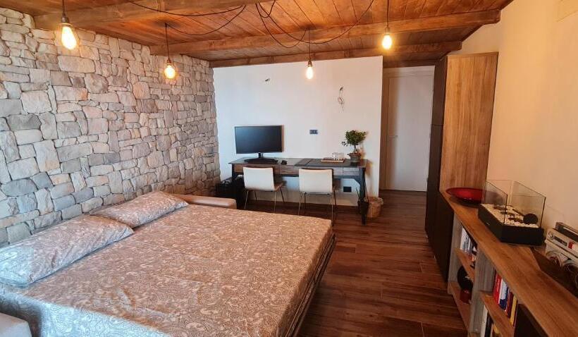 스탠다드 룸, Holidayspad