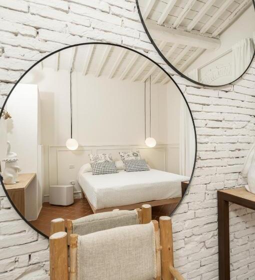 غرفة ديلوكس سرير كينج, Scarlea Rooms