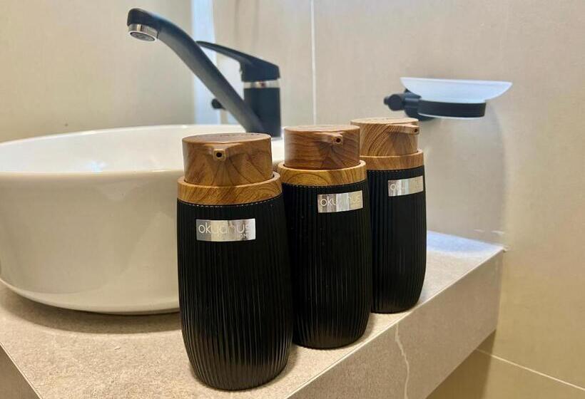 Standard Studio Double Bed, Seva Apart Hotel Komitas