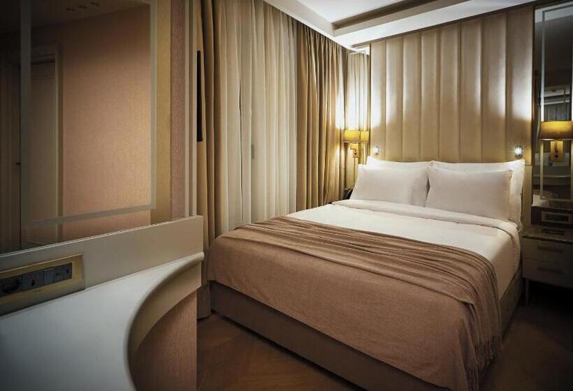 اتاق کلاسیک, The Hotels, Galata