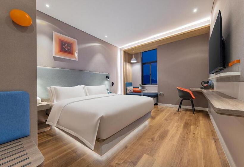 带大床的标准间, 宜昌中青秋果酒店