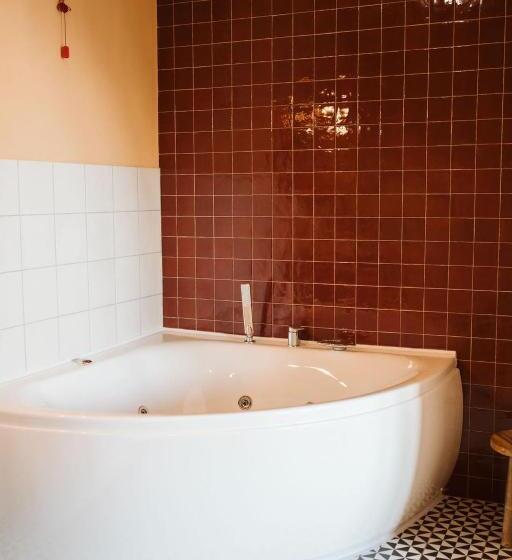 스탠다드 룸 킹사이즈 침대, Casa Mavàl