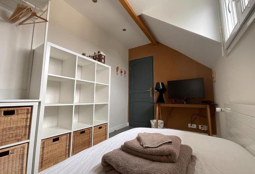 庭の見えるシングルルーム, Chambres D Hôtes à 30 Min De Paris