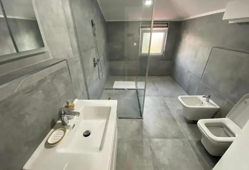 آپارتمان 1 خوابه با بالکن, Apartments Villa Bari