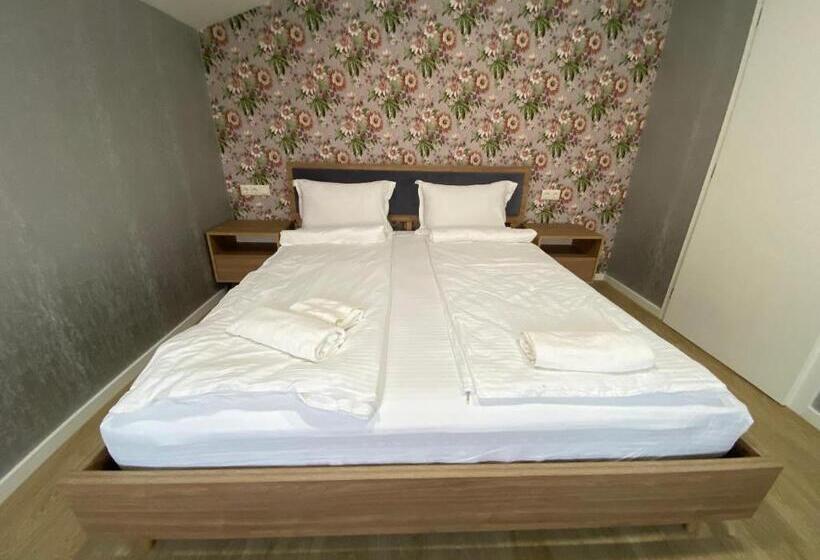 آپارتمان 1 خوابه با بالکن, Apartments Villa Bari