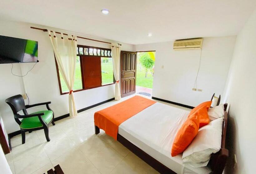 Номер Стандарт, Finca Campestre La Carolina