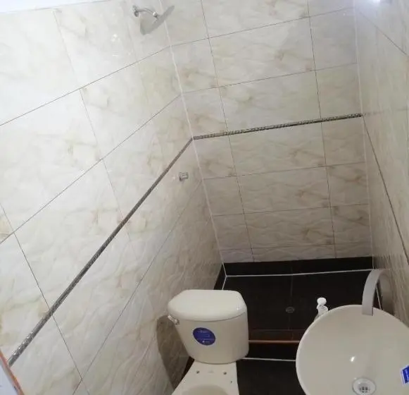 اتاق اکونومی یک تخته, Hospedaje Espaladium