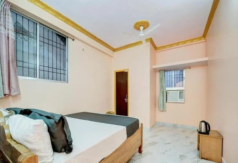 اتاق کلاسیک سه تخته, O Radhe Shyam Guest House