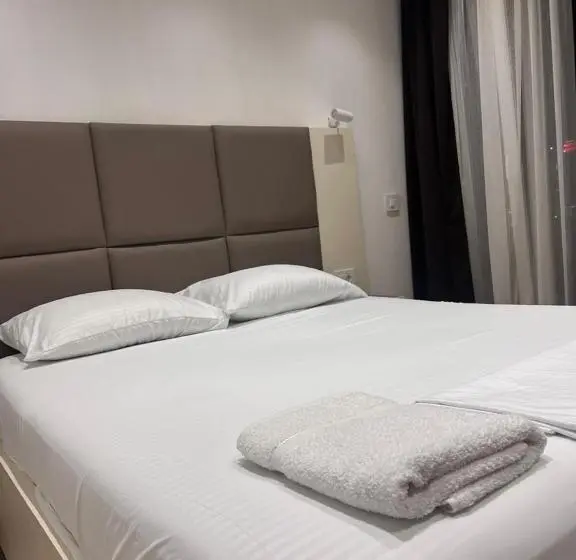 استودیوی استاندارد, Boci Rooms
