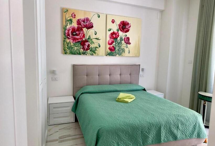 اتاق استاندارد با بالکن, Limonaieincentro