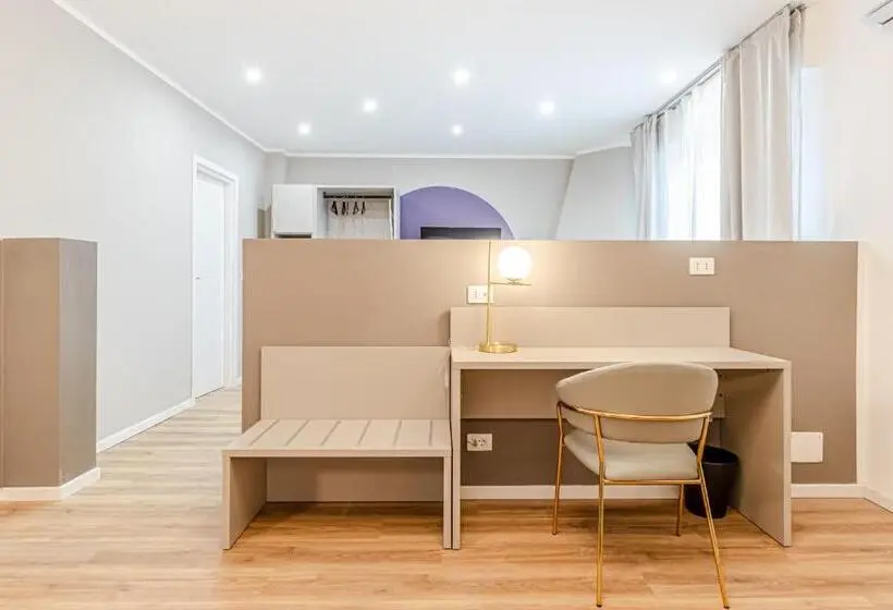 デラックスルーム, Numberz Rooms And Apartments