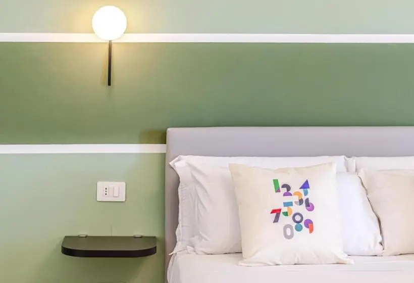 スーペリアの４人部屋, Numberz Rooms And Apartments