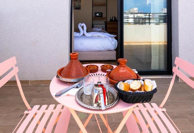 标准间带阳台, Unico Hotel Maarif