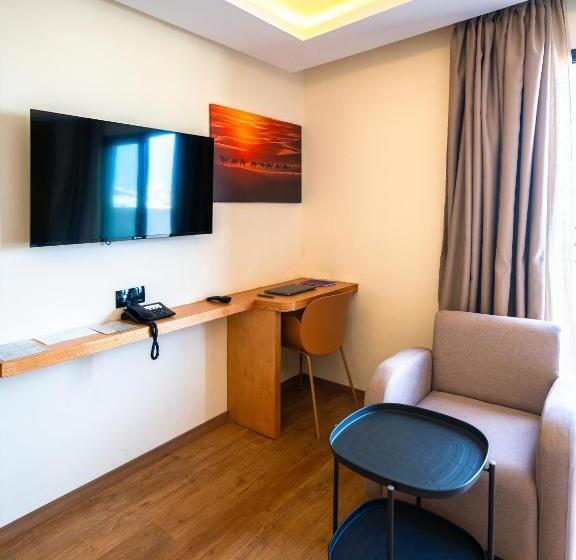 标准间带阳台, Unico Hotel Maarif