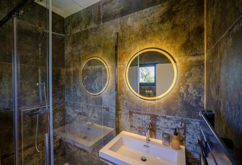 Семейный Номер Deluxe, Villa Poulpo