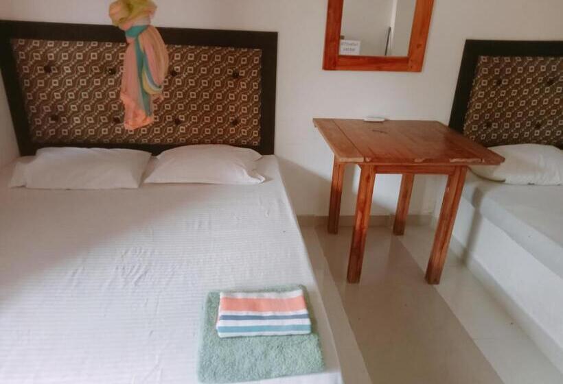 חדר משפחתי, Wild Eagle Safari Resort