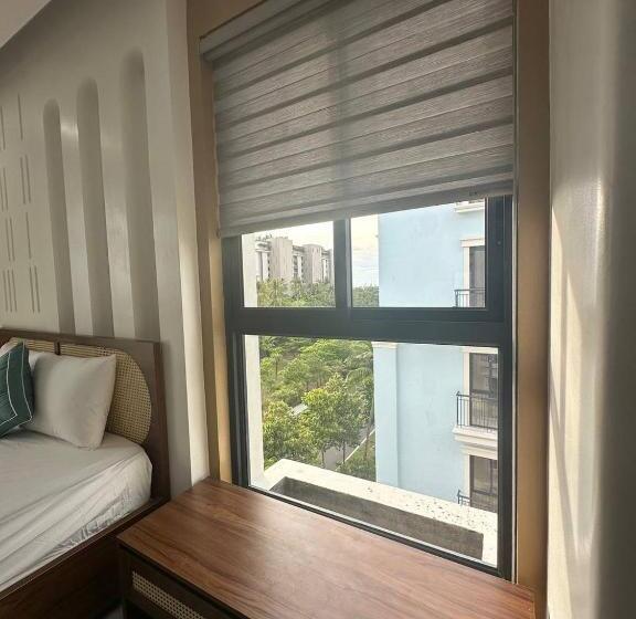 اتاق لوکس, E3