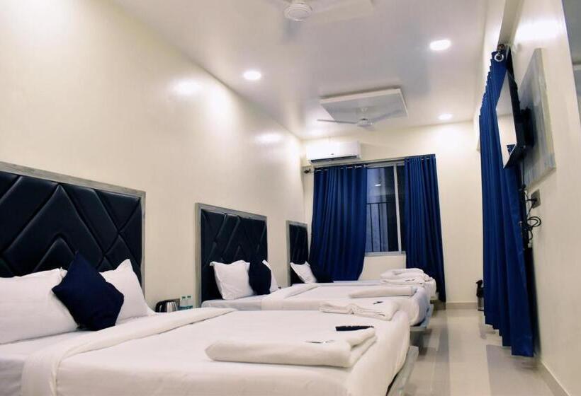 Superior Family Room, Smooth Checkin By Edition Blue