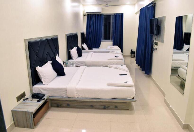 Superior Family Room, Smooth Checkin By Edition Blue