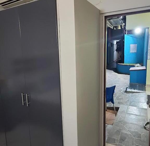 דירת חדר דלוקס, Linkzup Europa Condos