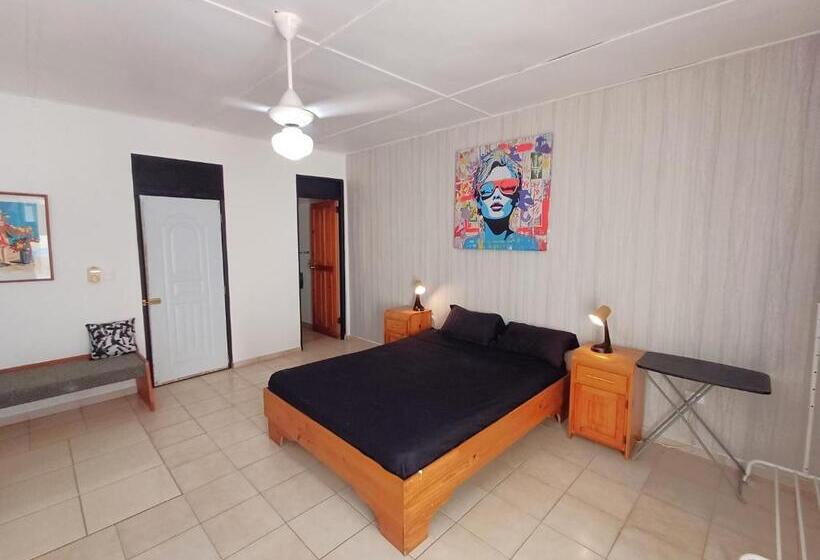 סטודיו סופריור, Linkzup Europa Condos