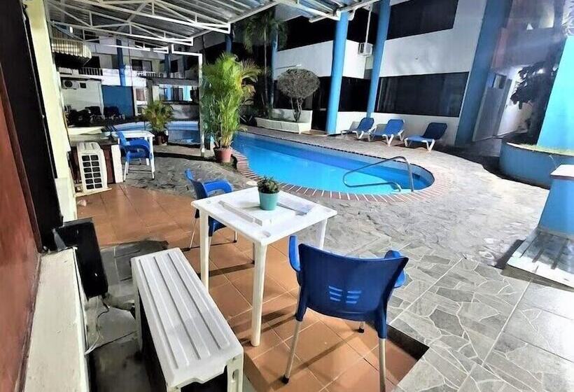 דירת חדר דלוקס, Linkzup Europa Condos