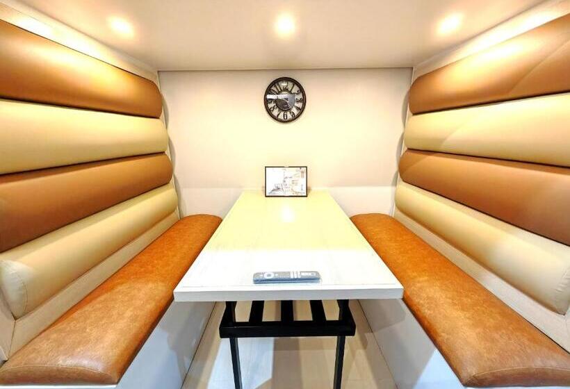 اتاق استاندارد با بالکن, Dream Staycation At Pendragon Style