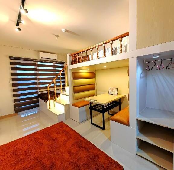 اتاق استاندارد با بالکن, Dream Staycation At Pendragon Style