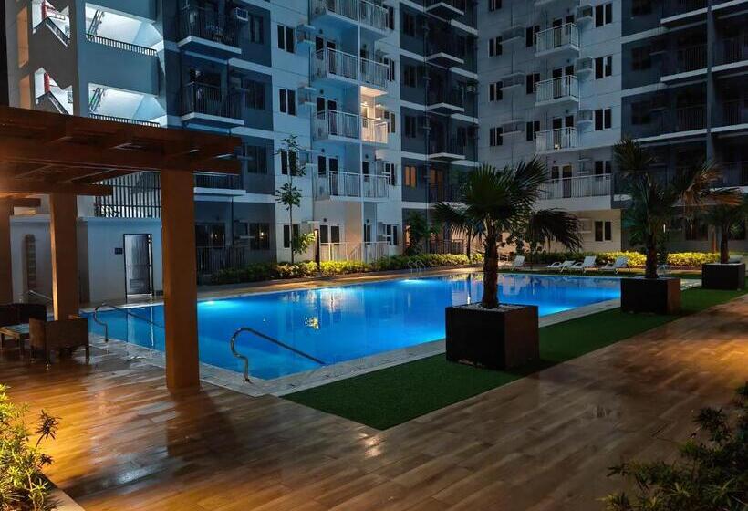 اتاق استاندارد با بالکن, Dream Staycation At Pendragon Style