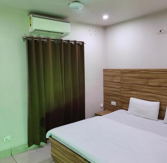 غرفة قياسية, Pinnacle