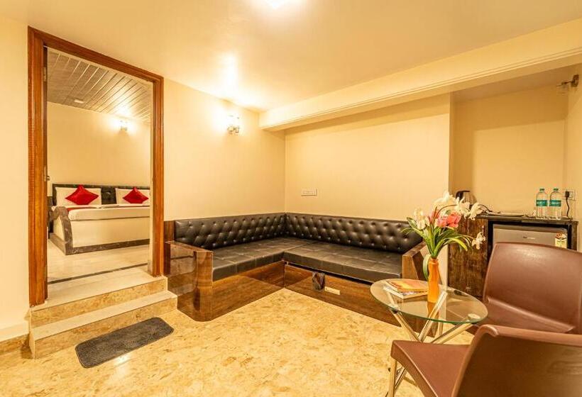 스위트 킹사이즈 침대, Seasons Suites Hbr