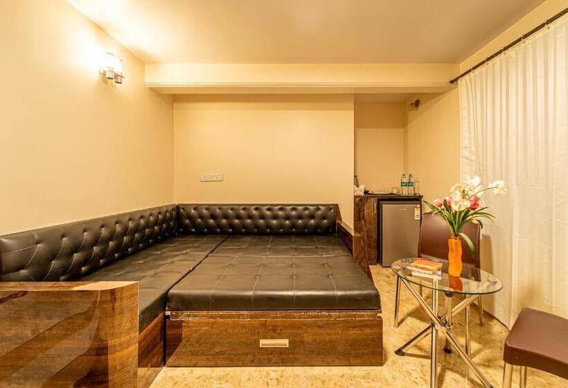 스위트 킹사이즈 침대, Seasons Suites Hbr