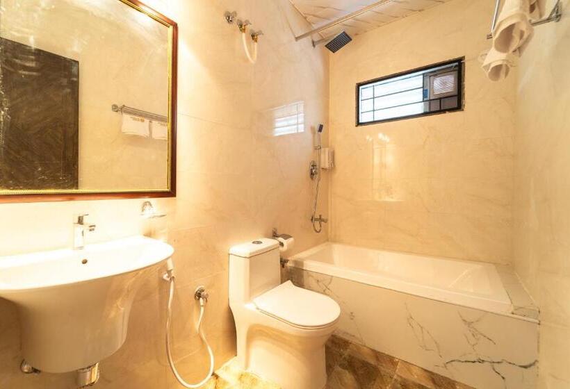 스탠다드 룸 풀장 전망, Seasons Suites Hbr