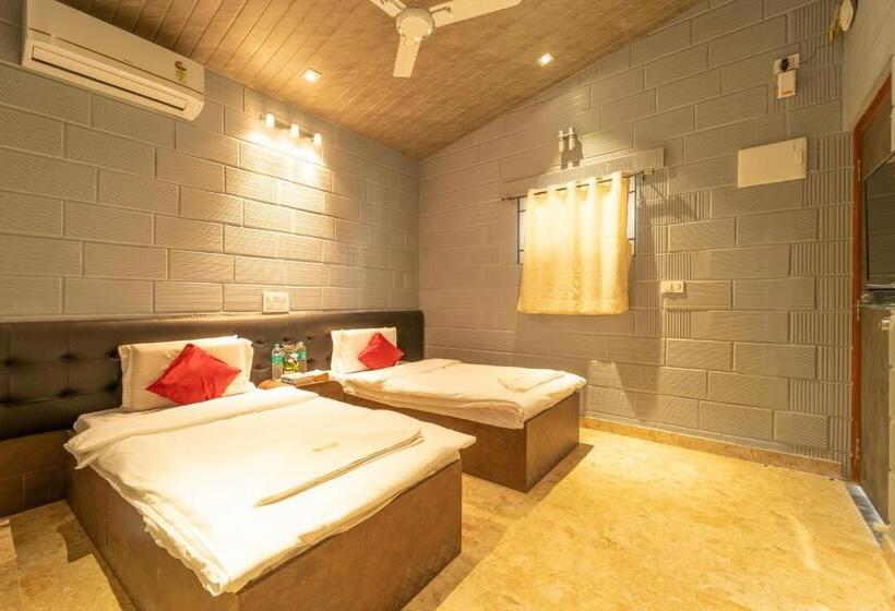 스탠다드 룸 풀장 전망, Seasons Suites Hbr