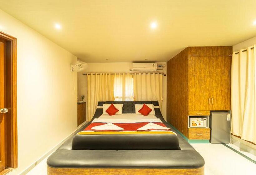 스탠다드 스튜디오, Seasons Suites Hbr