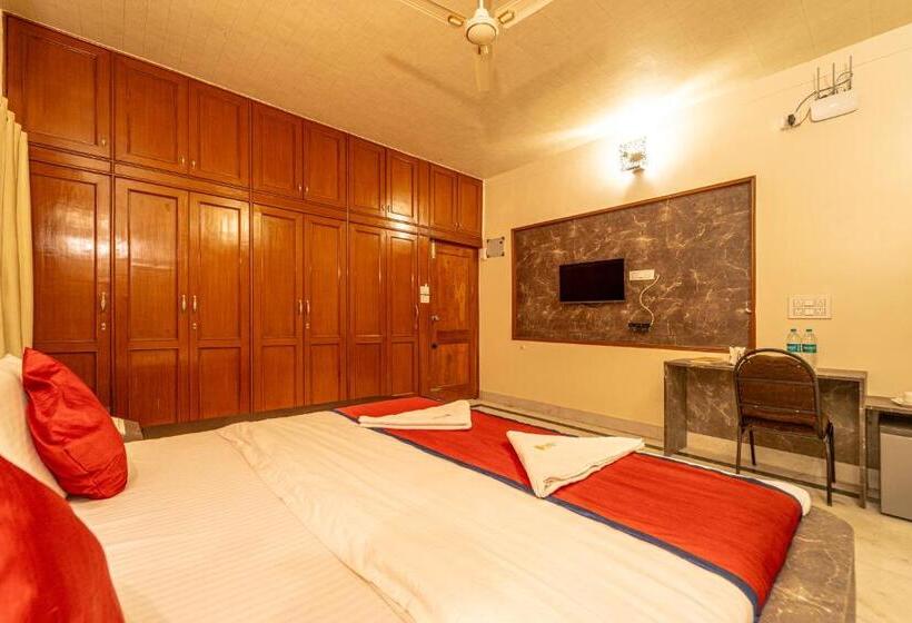 스탠다드 룸 킹사이즈 침대, Seasons Suites Hbr