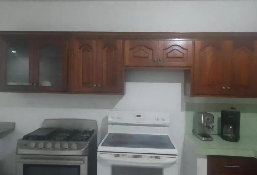 2 Bedroom Family Apartment with Views, House Relax