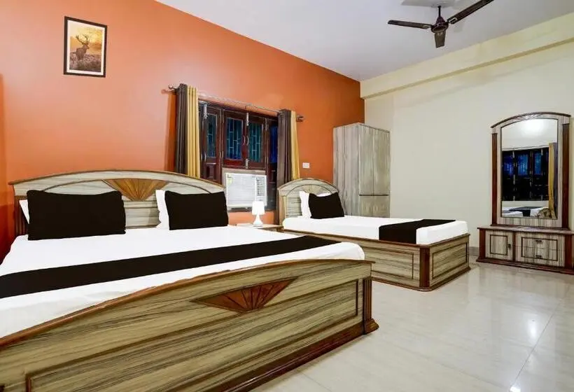 Classic Kolmen Hengen Huone, Super Hotel O R B Palace