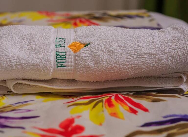 اتاق استاندارد یک تخته با بالکن, Fortpearls Homestay