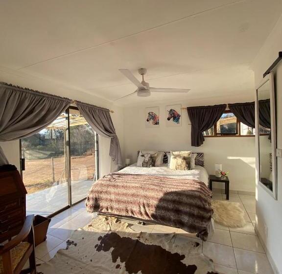 חדר סטנדרט נוף להרים, Sani Pass View Cottage