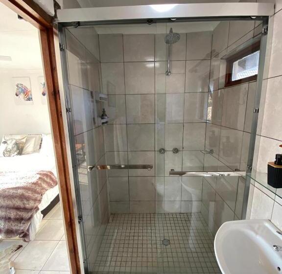 חדר סטנדרט נוף להרים, Sani Pass View Cottage