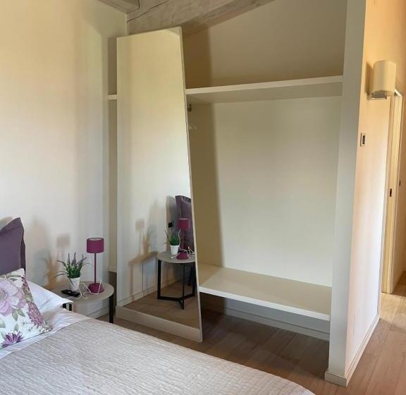 اتاق سه نفره سوپریور با چشمانداز دریا, B&b La Bouganvillea