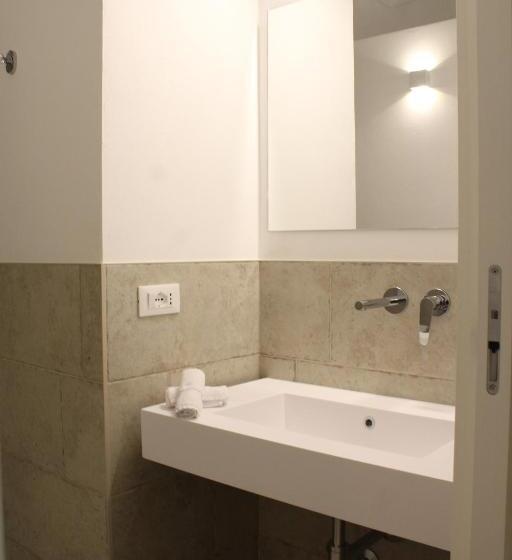 스탠다드 발코니 룸, Donna Veneranda