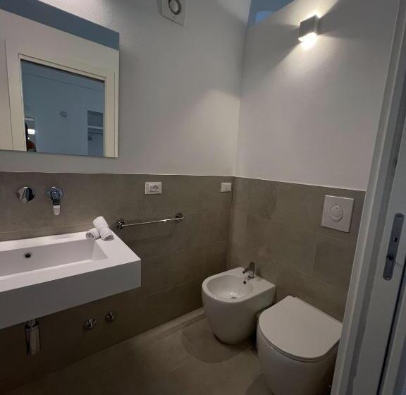 스탠다드 룸 킹사이즈 침대, Donna Veneranda